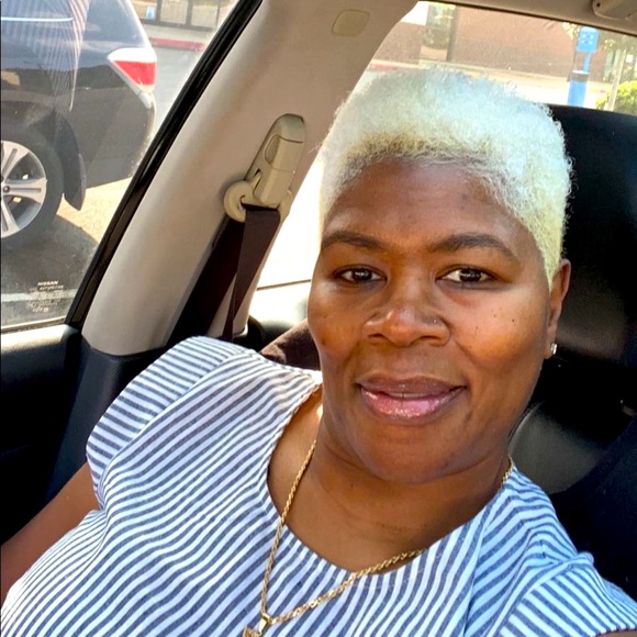 Meet your Posher, Jawana - Picture 2 of 2